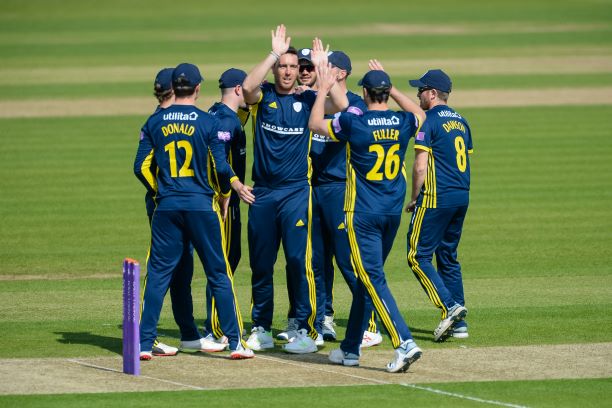 Delighted to have implemented an AirMedia RF information system at the home of Hampshire Cricket Club:

airwave.tv/4010/Hilton-at…