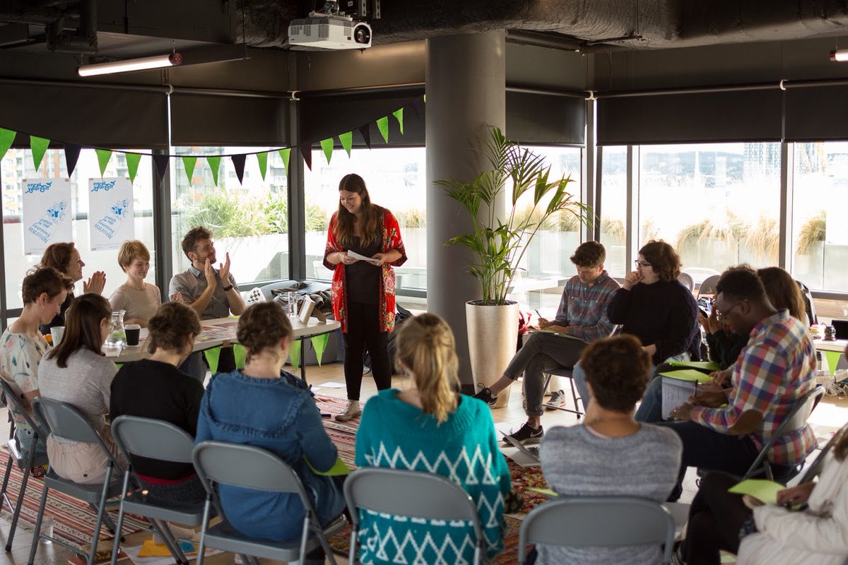 16/ Week 16At the second Power Up day you'll invite in 3 external champions to join your feedback circle. This helps to: 1. Create more accountability at a point in the process when it can dip.2. Bring in perspectives that can challenge those within the peer group.