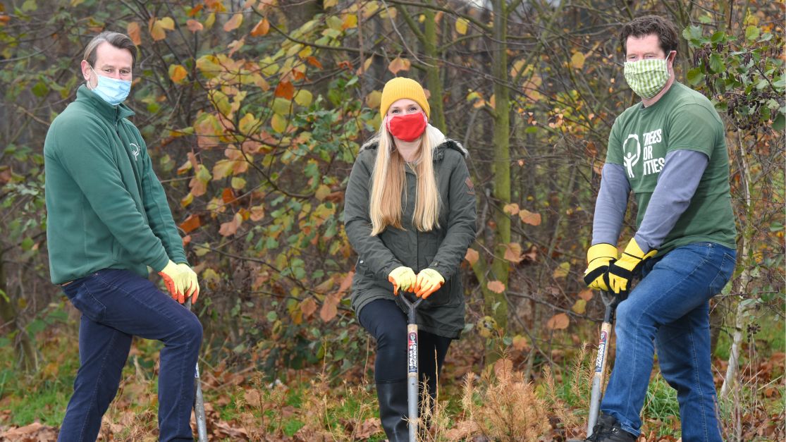 TreesforCities's tweet photo. Did you hear? We've partnered up with @Ocado, who're committed to being the nation’s most sustainable grocer. It'll see the planting of at least 100,000 trees in cities across the UK to offset C02 emissions 🌳🌲  
Find out more: https://t.co/9XH0bJbItv https://t.co/B1xqTdAuSD