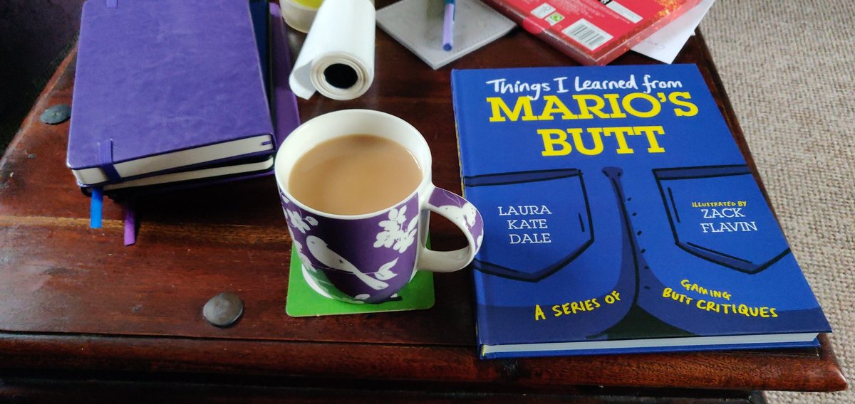 lozzy421's tweet photo. Oh my god it's finally here! I backed @LaurakBuzz s book 2 years ago and I thought I'd get it in time for Christmas. It turns out I just didn't know which Christmas it would be! https://t.co/A4ethAbSGr