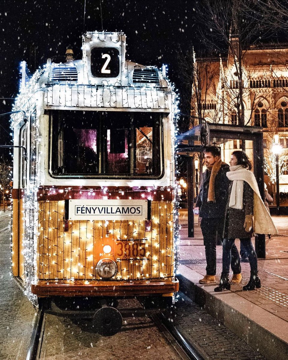 tenLocals's tweet photo. Join Szuzsi on Budapest #virtualtrip. You'll learn about Christmas traditions, local life and food strolling around World Heritage sites.
⠀⠀
⏱ Sun, Dec 20, 11:00 AM EST
⠀
BOOK: https://t.co/XISnCE3sGB
⠀
📷 @dreamcoupletravels @peterseljan

#virtualtour #virtualtravel https://t.co/czPoePAWS9