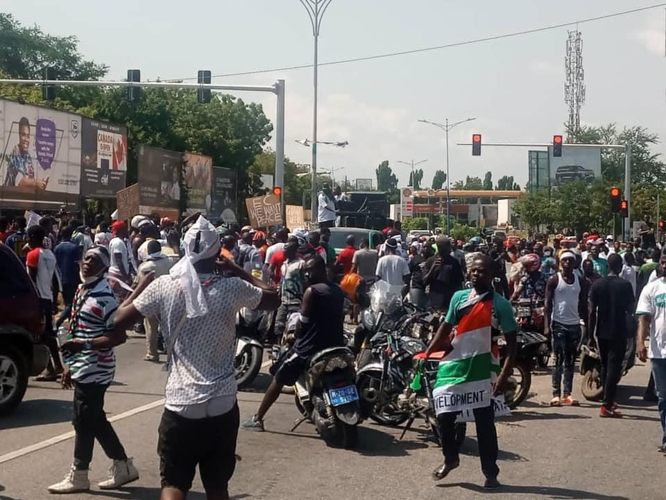 princetwumgh's tweet photo. None of the political leaders has got their kids there. Wise up guys.
#GhanaDecides #NDC #JMandJane2020 #NPPHasWon #NPPisWinning #p4PEACE https://t.co/4kEj2D9buq