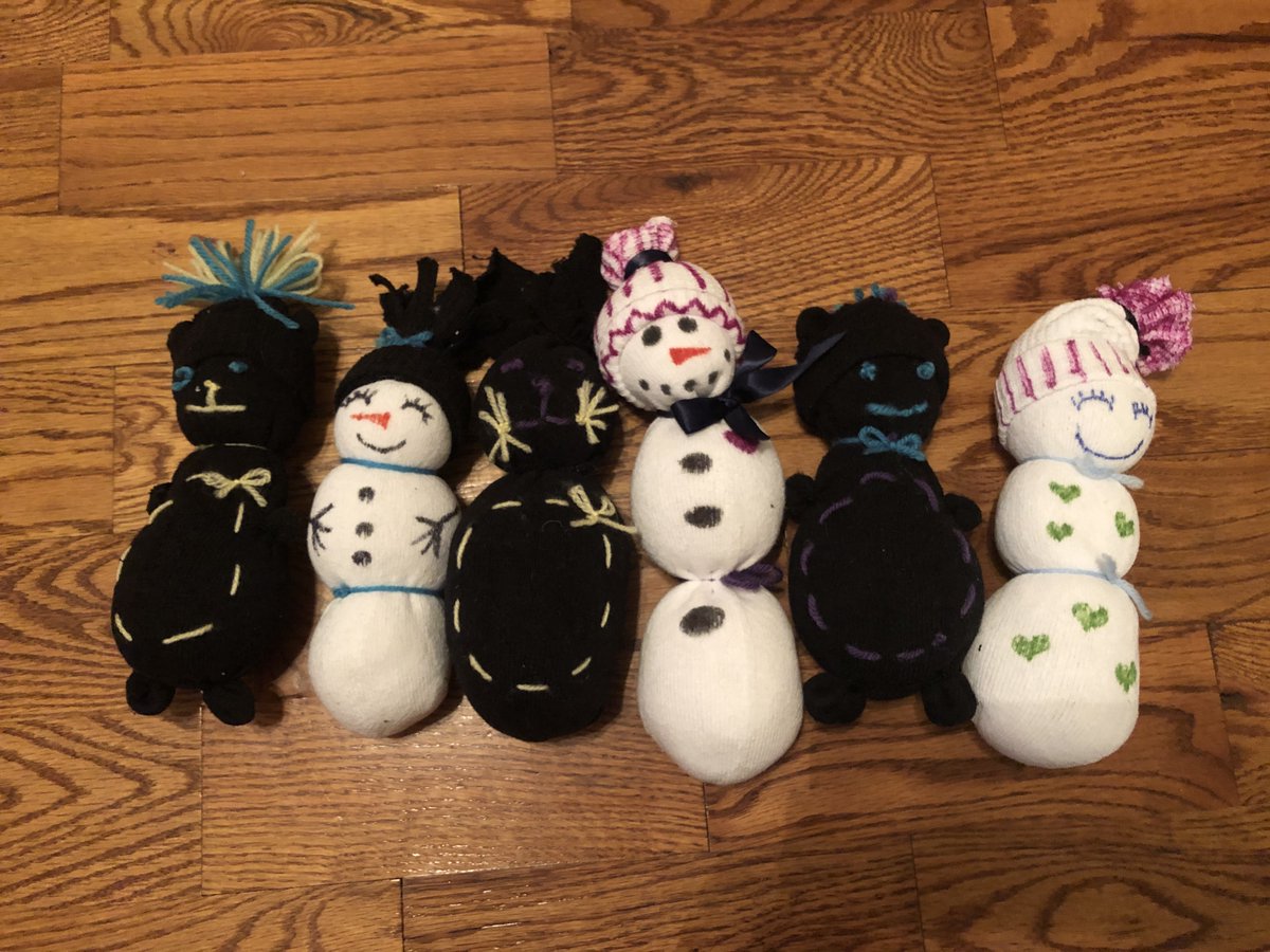 UnitingHH's tweet photo. One bear at a time. The social distancing bear making for the children's hospital is underway. It was great to see people working together for a common goal...150 bears (or whatever their creativity fancied)!
#LightTheWorld  #GiftToSaveALife #ChildrensHospital #Navicent https://t.co/v9Zvnj1yiO