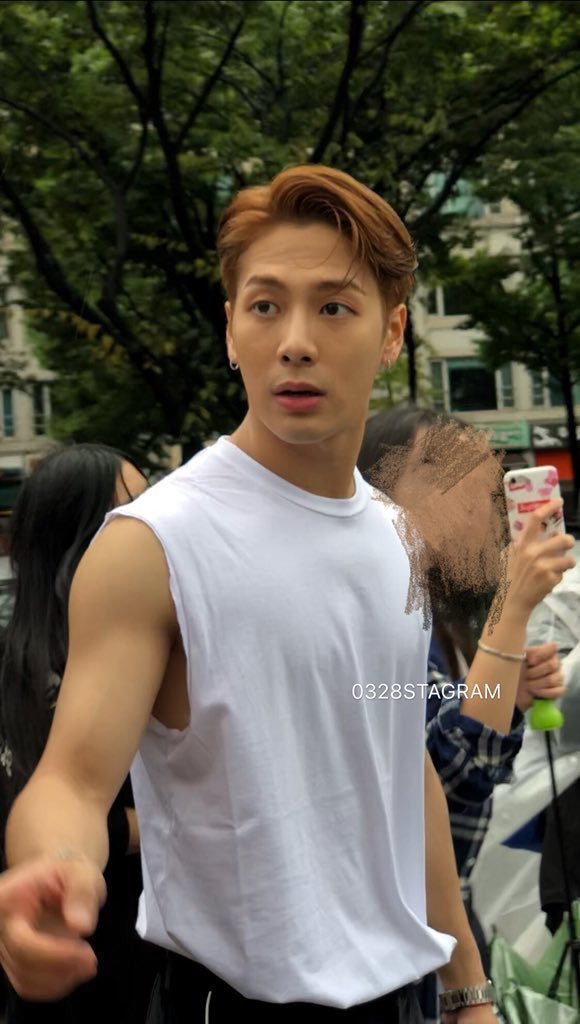 short thread of 180921 Jackson Wang