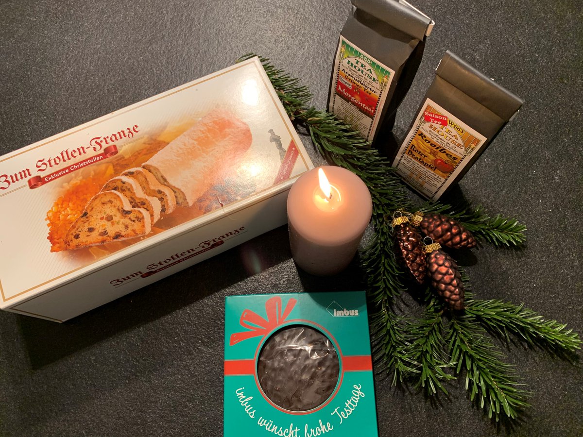 Unboxing christmas: Ich habe gerade das Paket für die digitale Weihnachtsfeier an unserem Münchner Standort ausgepackt. Soooo lecker! Dankeschön an alle Kollegen, die sich hier Gedanken und Mühe gemacht haben! 
Euch allen weiterhin einen schönen Advent!