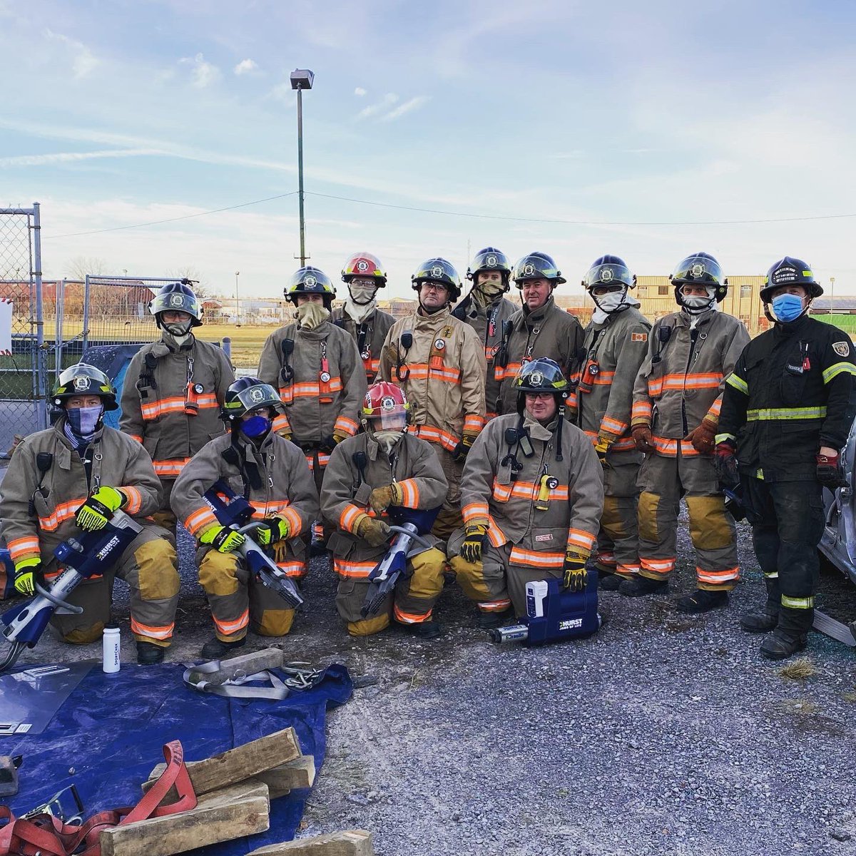BPFFAlocal497's tweet image. Day 1 of Auto Ex testing out our new Hurst combination tools. C platoon starting off the week for both Stations 1 and 2! #autoex #hursttools