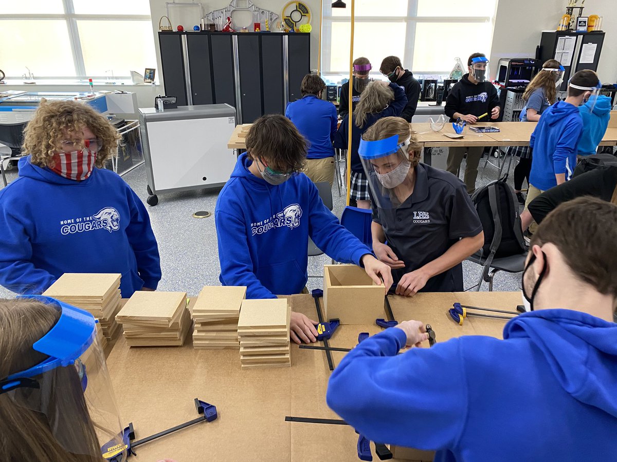 STEM2UYP's tweet photo. @PLTWorg IED @LutheranCougars is busy with the Automata Project #HandsOnLearning. https://t.co/EEhcTsOSsH