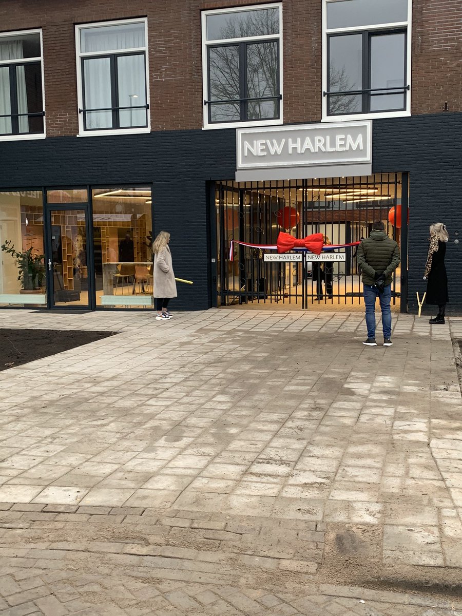 Sinds vandaag is haarlem met #newharlem weer een hofje rijker en hoop op met veel woonplezier van mijn 2 kids !   #hofjesvanhaarlem