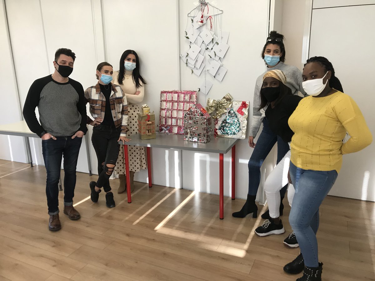 Joindre l'utile à l'agréable: c'est la devise des formateurs #G5 lors des challenges pédagogiques inter-groupes.
A l'honneur cette semaine: les EVPM #polemploi et les VCM #apprentissage #alternance pour leurs créations de calendriers de l'avent.👏
1 JOUR=1 NOTION PROFESSIONNELLE