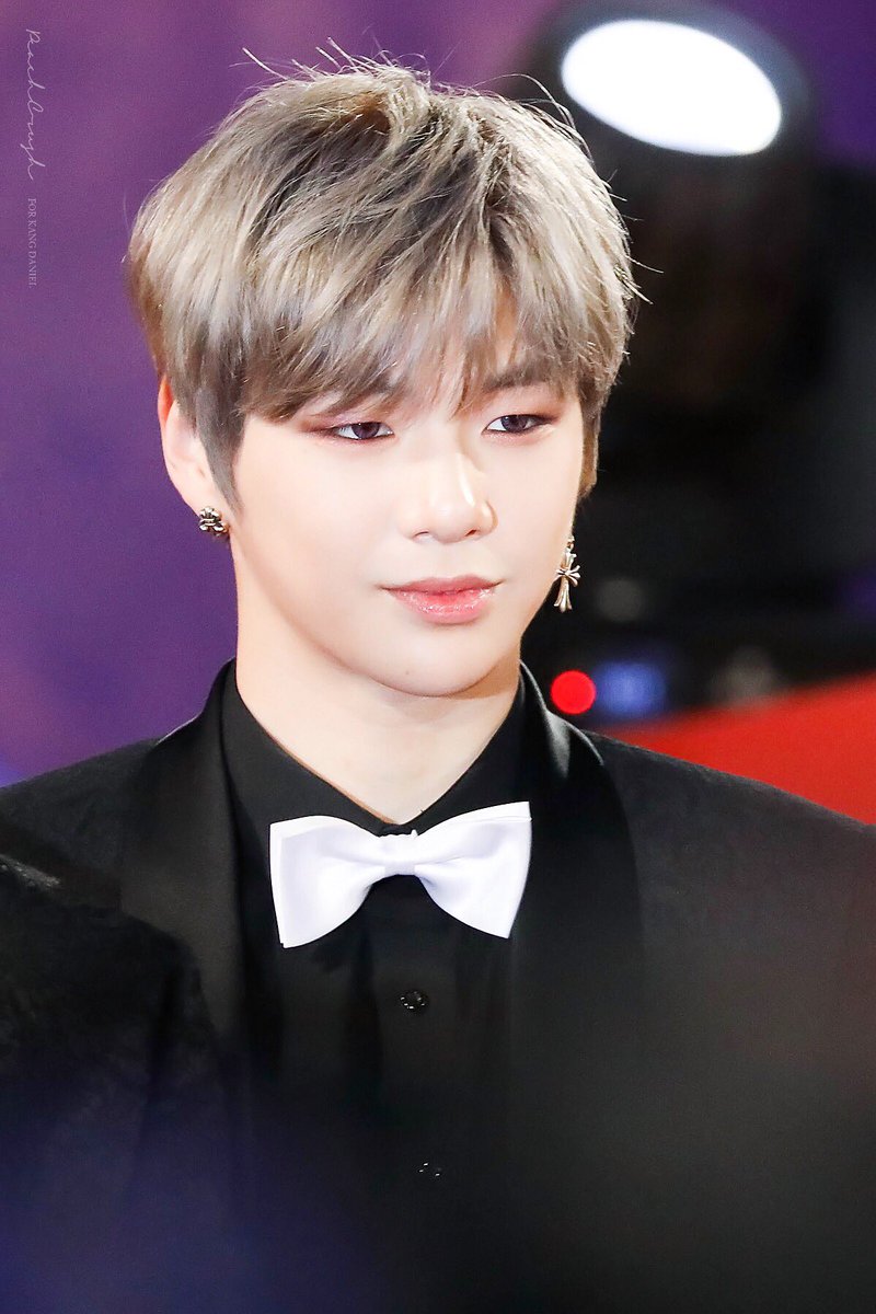 Hourly KangDaniel tweet media