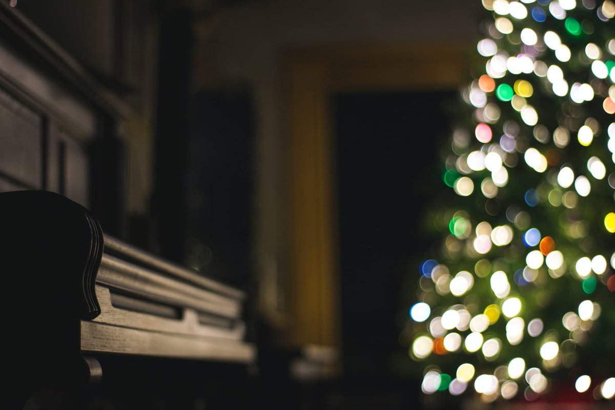 Looking for some cheer? 
(Of course you are.)

Put on our playlist filled with holiday music made by D.C.-area musicians 🎵 dcist.com/story/20/12/09…