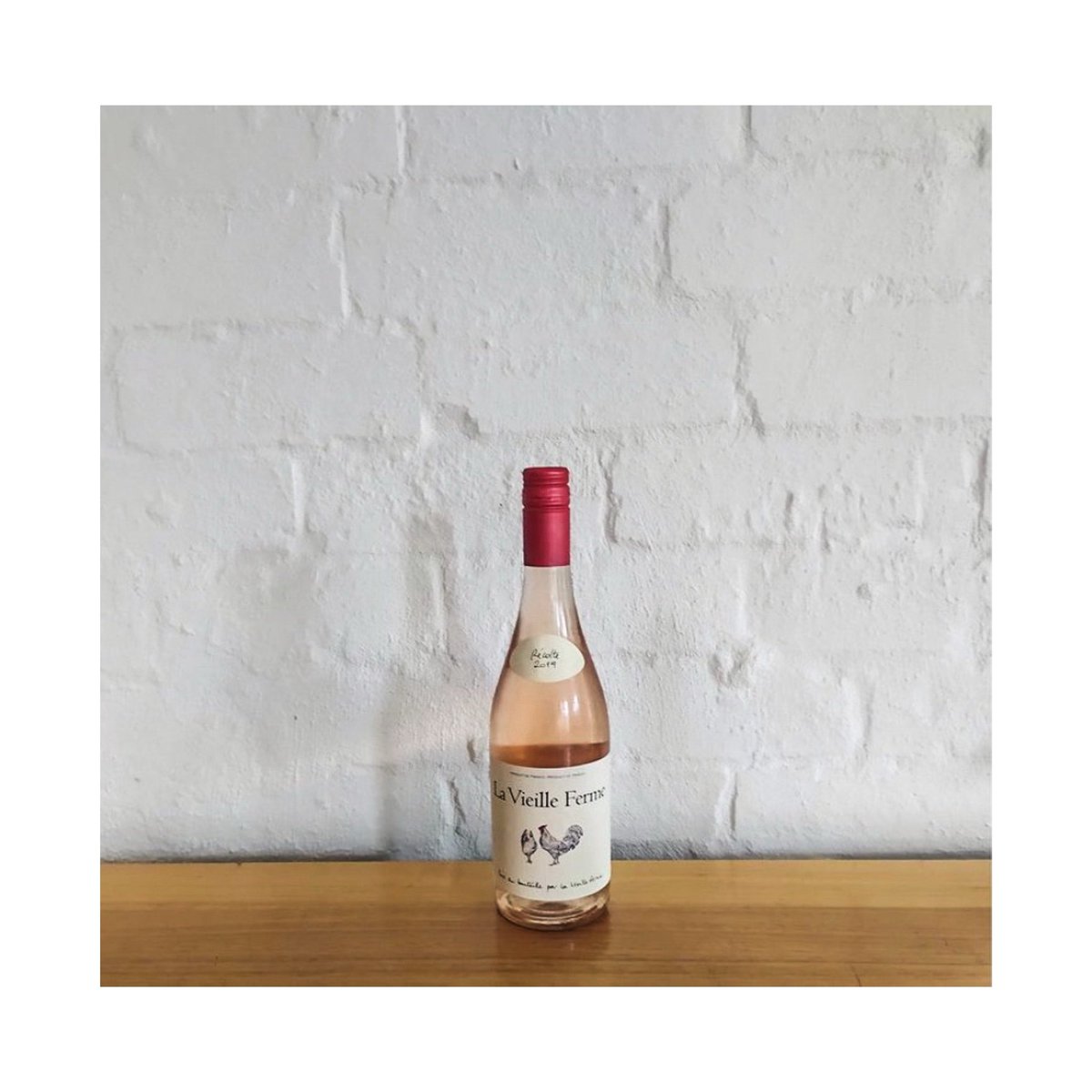 No more needed!! 😍
#lavieilleferme #wine #frenchwine #roséwine