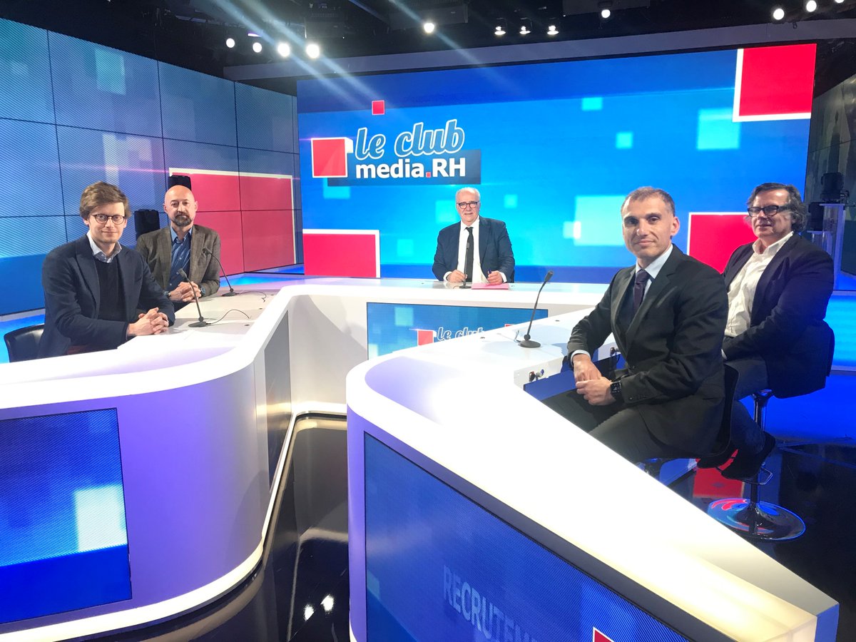 Le Club Media RH (@clubmediarh) on Twitter photo Ce week-end retrouvez les sujets du <a href="/ClubMediarh/">Le Club Media RH</a> :
🦘<a href="/eric_persin/">Eric Persin</a> <a href="/kangouroukids/">Kangourou Kids</a> recrute #babysitter
🤝<a href="/LaurentCOMBALB1/">Laurent COMBALBERT</a> confiance et performance
👨💻@FredericGuzy <a href="/EP_Groupe/">Entreprise&Personnel</a> crise sanitaire et réorganisation du travail
🔨 <a href="/GdeKergariou/">GuillaumedeKergariou</a> <a href="/needHelp_com/">NeedHelp</a> 100 #postesàpourvoir d'ici 2ans Ce week-end retrouvez les sujets du <a href="/ClubMediarh/">Le Club Media RH</a> :
🦘<a href="/eric_persin/">Eric Persin</a> <a href="/kangouroukids/">Kangourou Kids</a> recrute #babysitter
🤝<a href="/LaurentCOMBALB1/">Laurent COMBALBERT</a> confiance et performance
👨💻@FredericGuzy <a href="/EP_Groupe/">Entreprise&Personnel</a> crise sanitaire et réorganisation du travail
🔨 <a href="/GdeKergariou/">GuillaumedeKergariou</a> <a href="/needHelp_com/">NeedHelp</a> 100 #postesàpourvoir d'ici 2ans