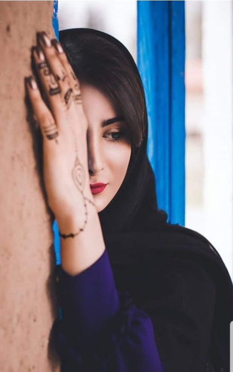 ماذا فعلت لك .. 
لتهديني كل هذا الوجع؟؟ سؤال حيرني 
يبكيني ليلاً ونهاراً