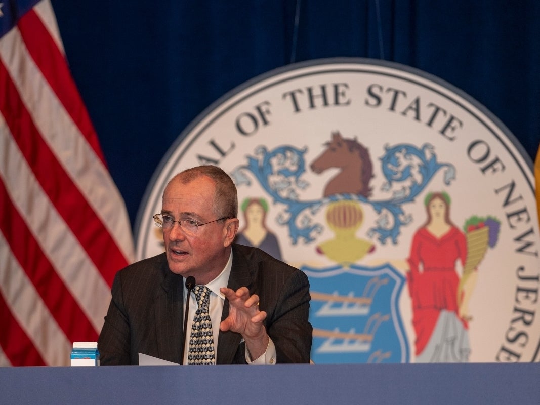 MiddlesexPatch's tweet image. WATCH LIVE Gov. Murphy NJ Coronavirus, Closures Update dlvr.it/RnJQyY