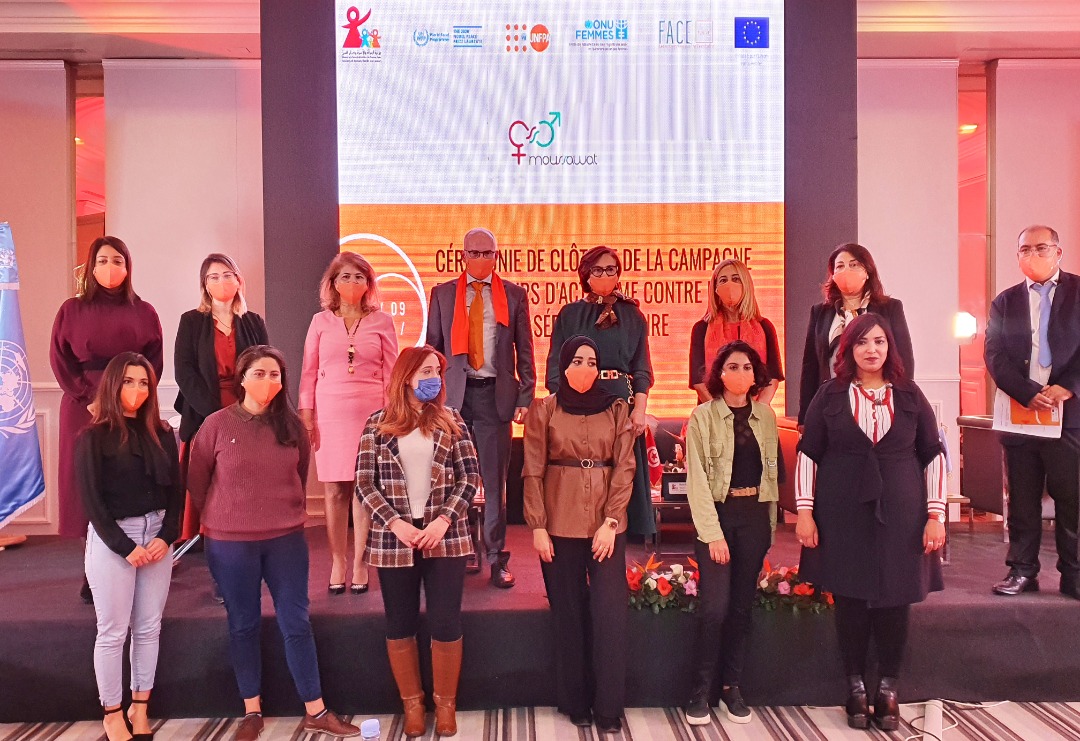 unwomenarabic's tweet photo. "La violence à l'égard des femmes est une pandémie multidimensionnelle en soi. L'aborder est la responsabilité de chacun, jeunes &amp; seniors"
-@blolazabal
#Aujourdhui, @ONUFemmes #Tunisie et ses partenaires ont marqué la fin des #16Jours, et ont félicité les 3 gagnants du #Hack4Her https://t.co/YZKD5RtuNn