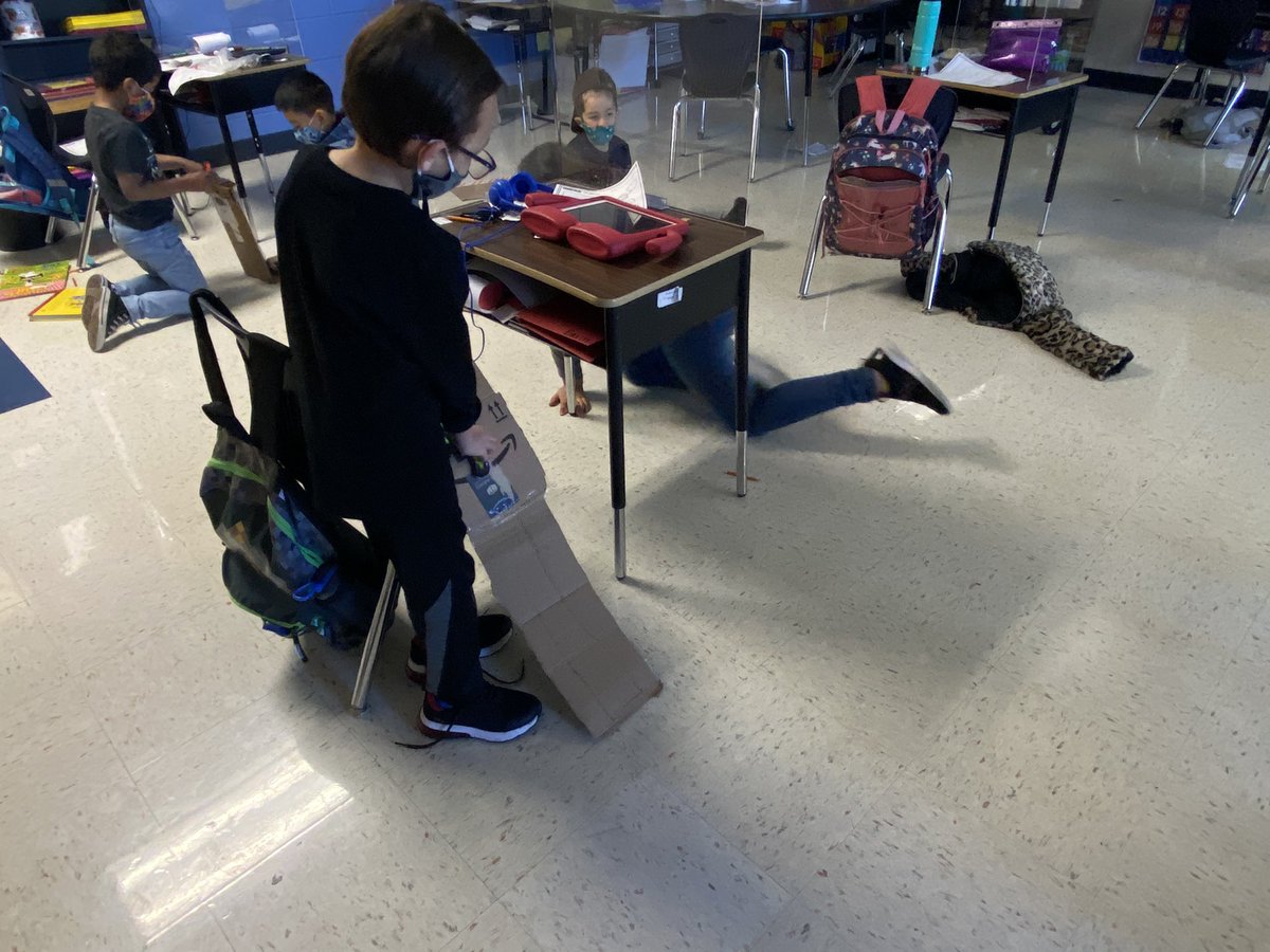 ColtsArroyo2's tweet photo. Virtual and in person students practiced force- push and pull by completing a STEM project. Students chose from a push-matchbox track/ramp or a pull car.  @NISDFranklinES #kfeproud https://t.co/gD9KE7UWy6