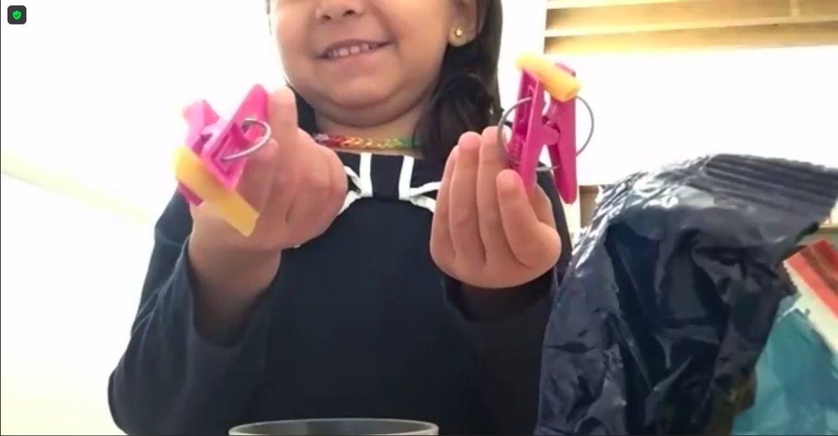 dianasaldana's tweet photo. Be like a crab! 🦀 Nursery students practicing fine motor skills as they learn about sea animals. @nina_madero @Luca_lite #asfmlearns #DistanceLearningASFM @ASFM_official https://t.co/0ng1dOFUX6