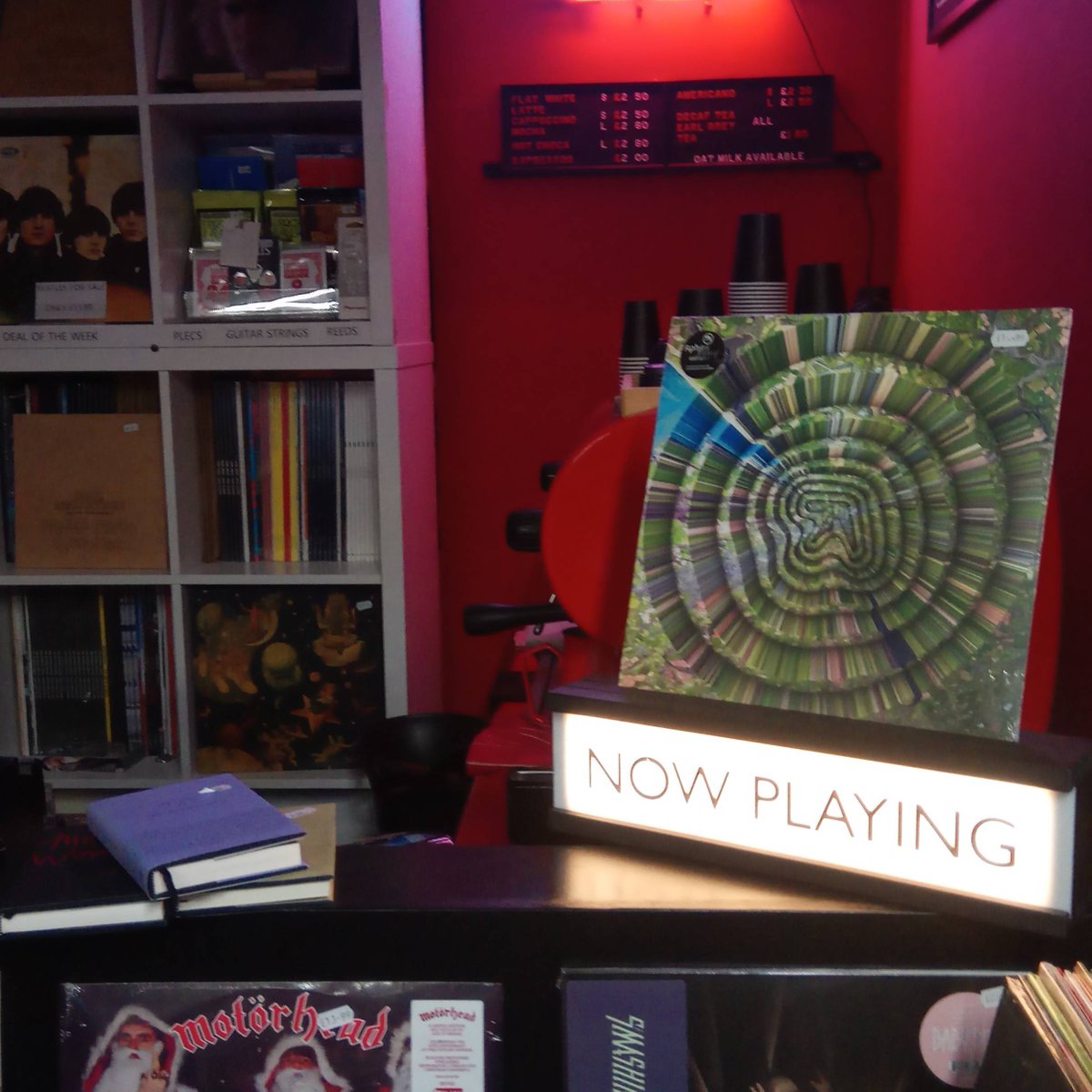 recordcorneruk's tweet image. Now playing Aphex Twin's Collapse EP

Get your hands on this masterpiece at recordcorner.co.uk/aphex-twinbrco…

#vinyl #recordcorner #aphex #aphextwin #idm #elecronic