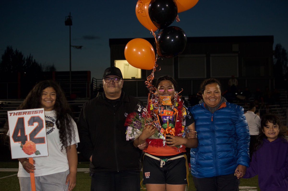 risaavaafuti's tweet photo. I am truly blessed to announce that I'll be attending Midland University to play/be apart of the all Women's Flag Football team &amp; continue my academics!

On December 13th, 2020 at 3:45pm, I'll be signing my letter of intent to commit with Midland U 🏈
#OneEagle🦅 @MidlandU_WFlag https://t.co/sJePZ2Pil6