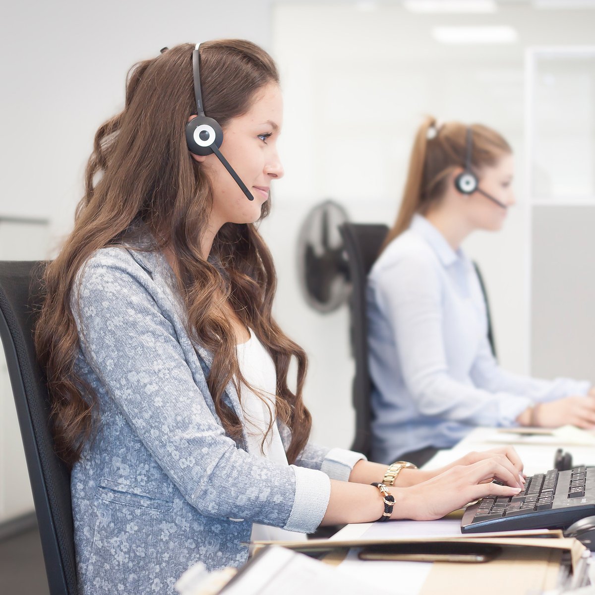 Unsere Bewerbungsfrist für einen Ausbildungsplatz für das Jahr 2021 endet bald ⏳!

Nutzt jetzt noch die Chance und bewerbt Euch bei uns => moebel-brucker.de/jobs

#ausbildung #karriere #durchstarten #mitarbeiter #brucker #kall #azubi