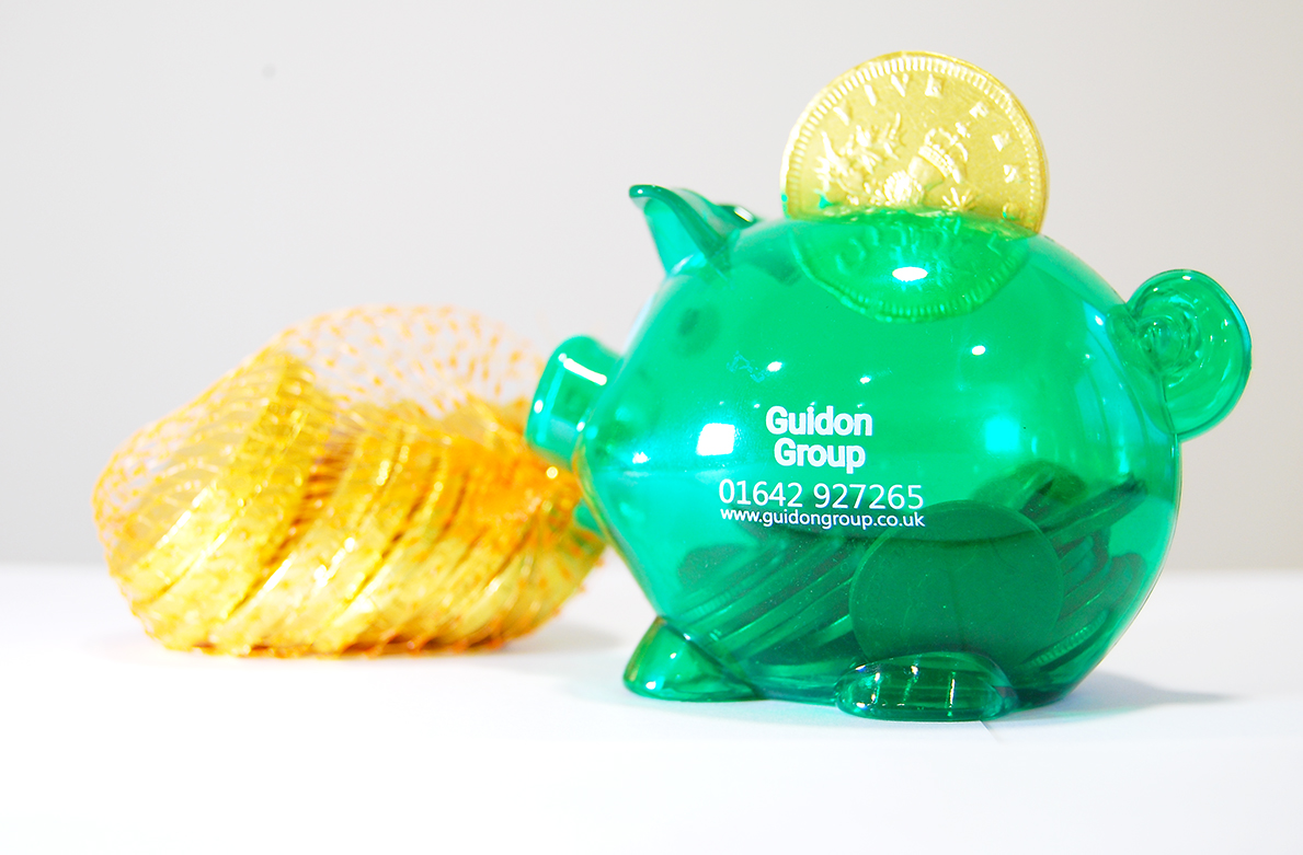 GuidonGroupUK's tweet photo. We have collectable Albert Einswine piggy banks with chocolate coins to give to 5 people who SHARE THIS POST or our page! We'll pick names at random on Monday. #Stockton #NEFollowers #ChristmasCountdown https://t.co/TQjcF88tJs
