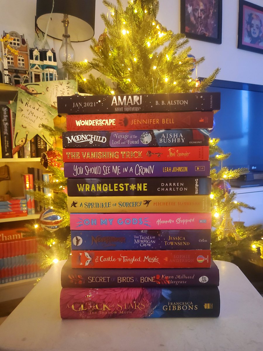 End of year reading wrap up, Middle Grade and Young Adult.I haven't read as much as I would have liked this year, but everything I've read has been amazing! It was hard to cut down to 12, and I still have a massive TBR pile to go.So here they are: