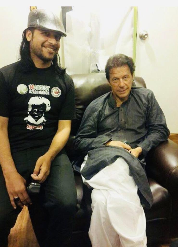 TanzilGillani's tweet photo. How it Started VS How its Going.
@PTIofficial @ImranKhanPTI https://t.co/1iYiJj2y6M