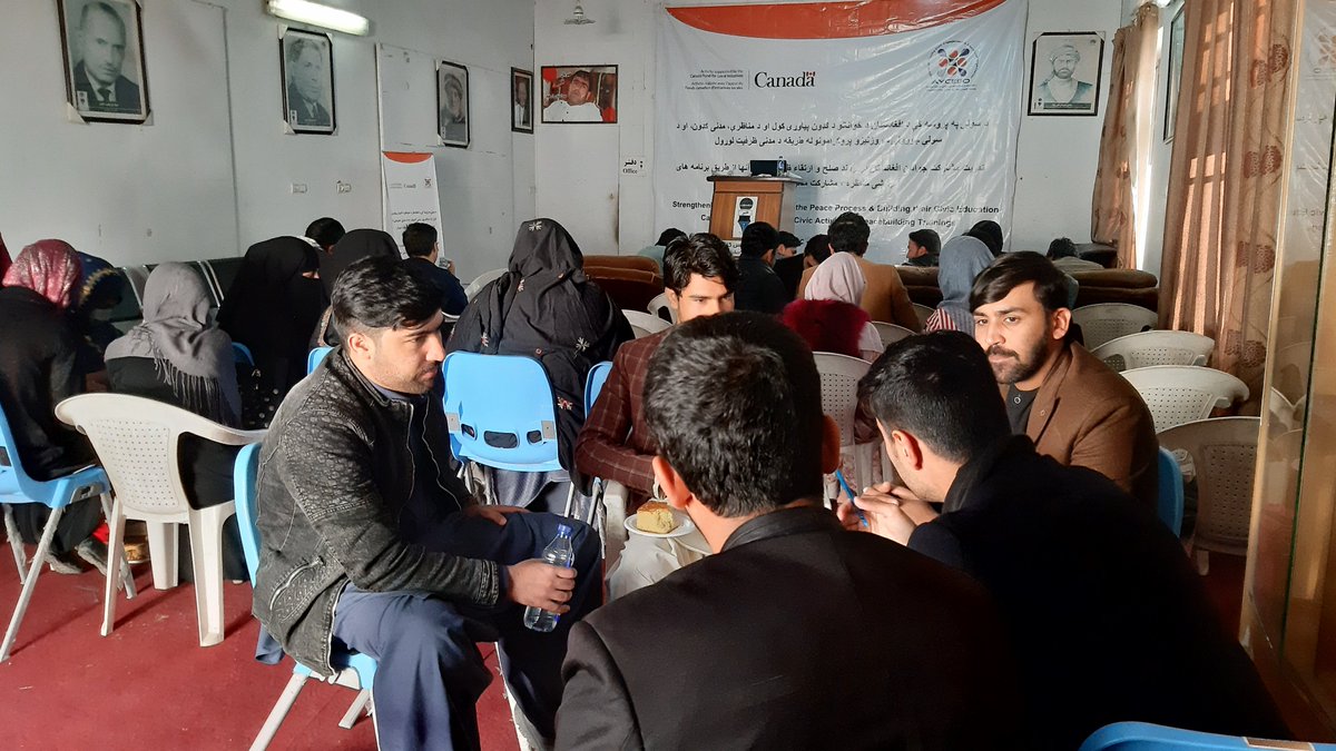 AYCEEO1's tweet photo. د افغانستان د ځوانانو تعلیمی او مدنی ګډون ټولنی د کانادا سفارت په مالی مرسته د مناظری، مدنی ګډون او سوله جوړونی سمینار د کندهار په ولایت کی پلی کړ. 

په دی روزنیز سیمینار کی د ځوانانو د ظرفیت لوړولو او د دوی تر منځ د زغم او تفاهم کلتور ګړندی کول - https://t.co/2nqhPEI6YE