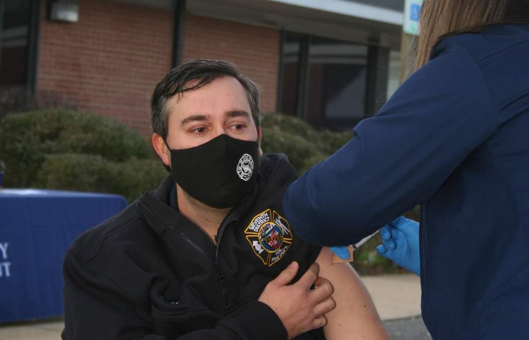 This afternoon Chief Nelson <a href="/janelson54/">J.A. Nelson</a> was vaccinated at <a href="/SMCHD_gov/">St. Mary's County Health Department</a> along with other first responders in preparation for Phase 1A vaccination clinics. #VaccineChampions
