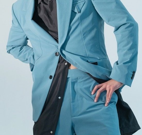 “who in kpop?” but it's actually Rowoon from SF9; a thread