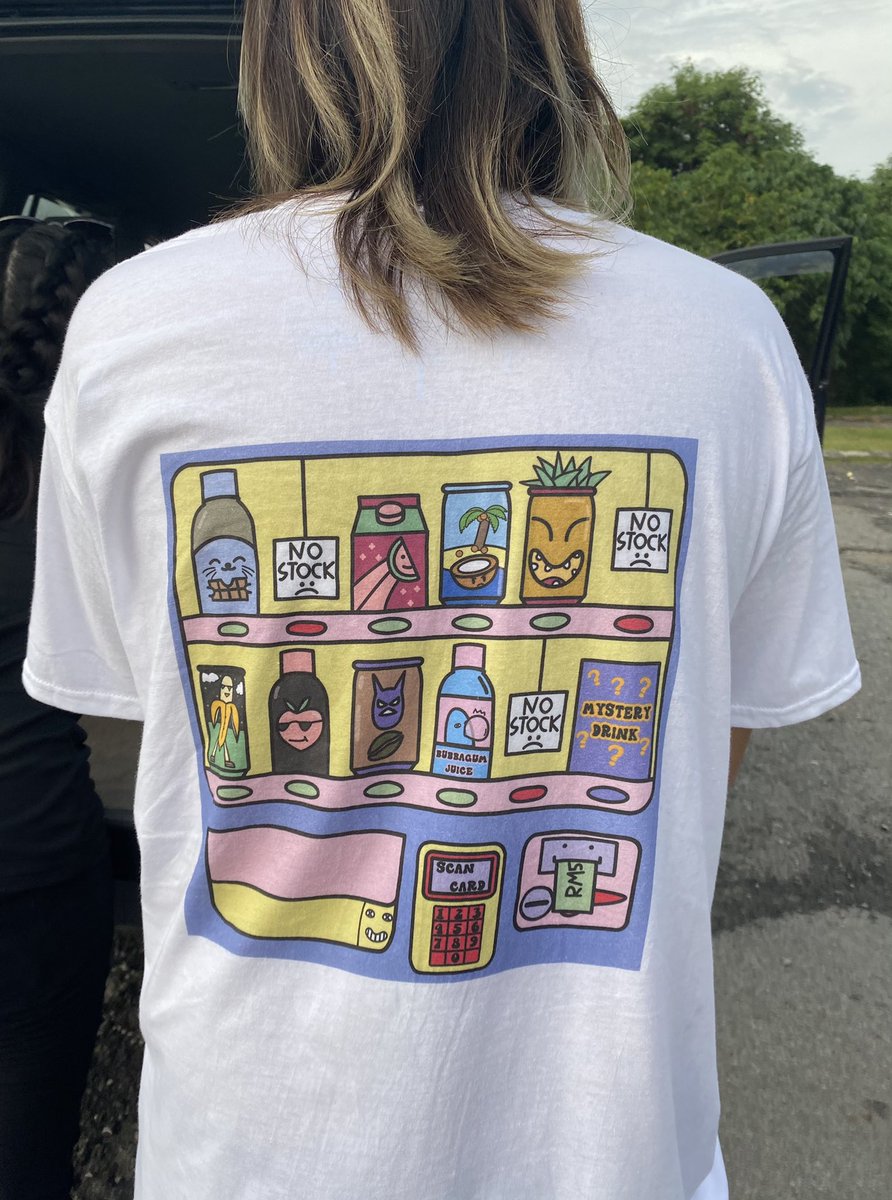 playboybacardi's tweet photo. New shirt and tote just dropped yesterday 🤘🏼🤘🏼🤘🏼 https://t.co/SuWiTA8AcZ