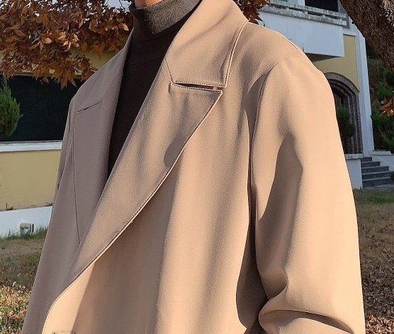 “who in kpop?” but it's actually Rowoon from SF9; a thread