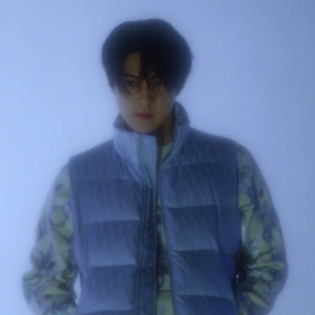 milkteus's tweet photo. another win for long haired sehun enthusiasts 😭🥰 https://t.co/7zOMa5w1OS