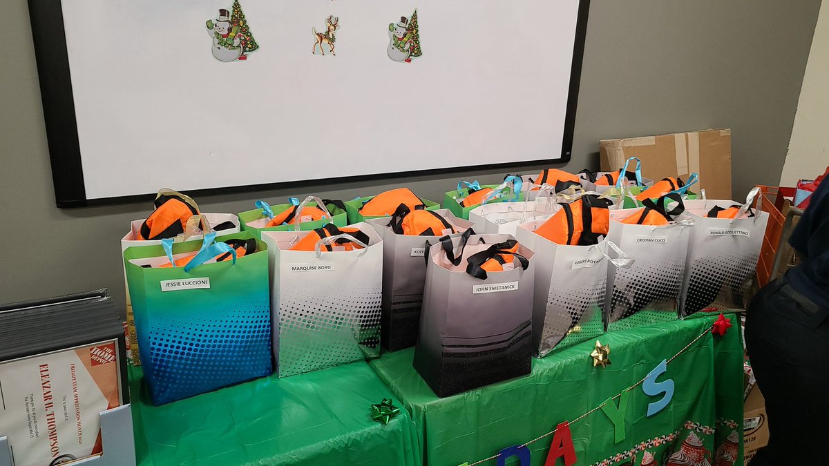 Freight Team Appreciation #8473 
<a href="/Jes_Ceee/">Jessie</a> <a href="/FranDenton1014/">Fran Denton</a>