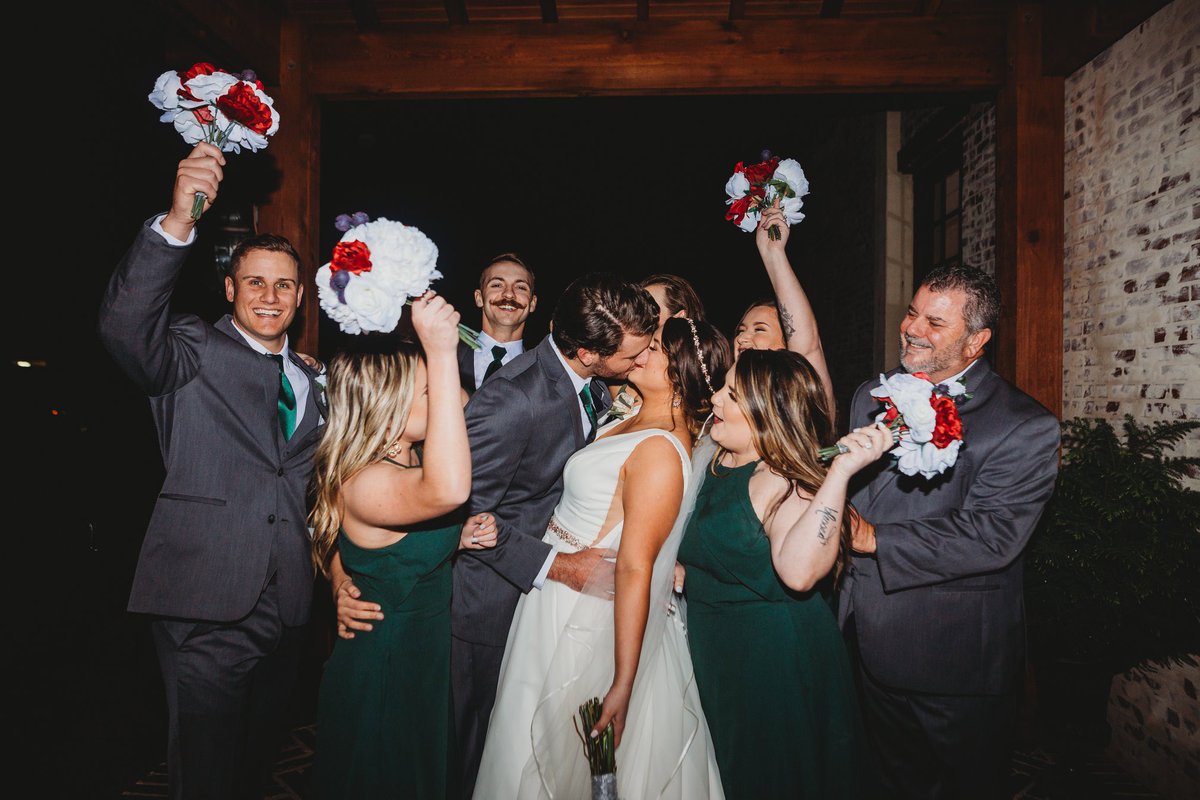 alexislabarbera's tweet photo. This will forever be my most favorite day. 🥰 https://t.co/iai3z7vTAJ
