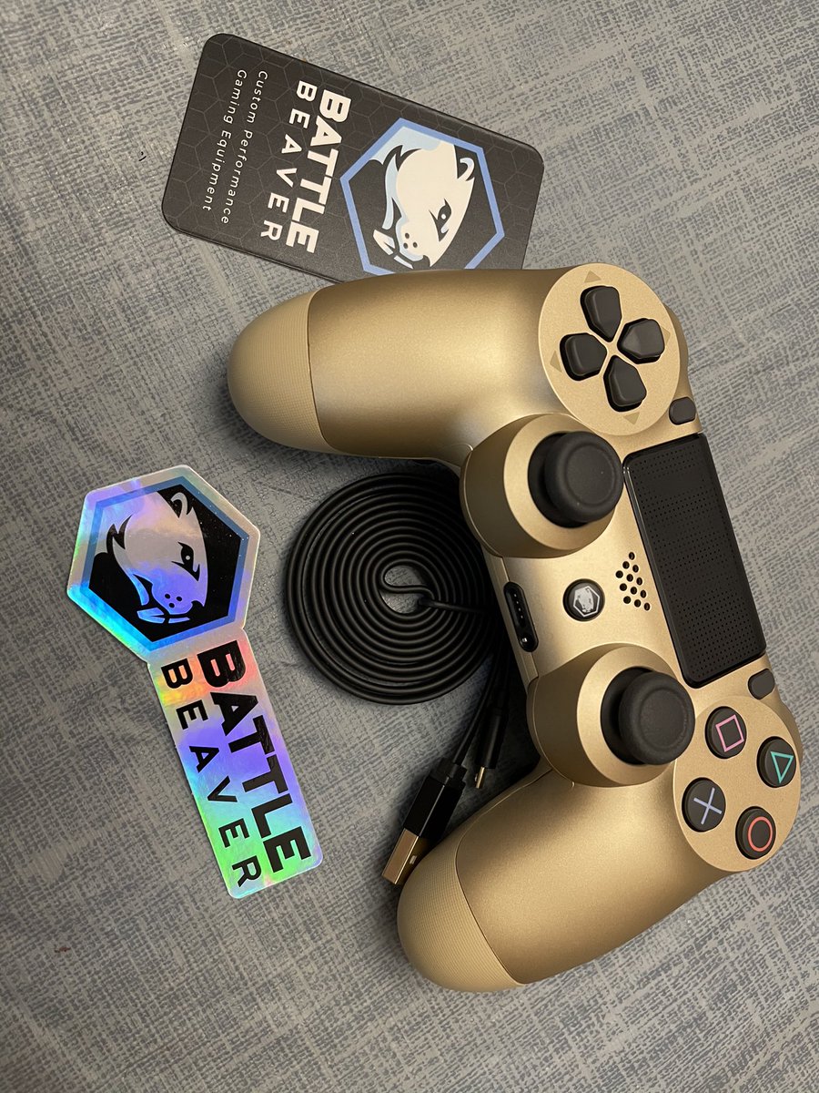 Thanks so much to <a href="/TeamSicarioGG/">Sicario Gaming</a> <a href="/BattleBeaverC/">Buster Beaver</a> for the Early Christmas present 😍! go give them a follow !