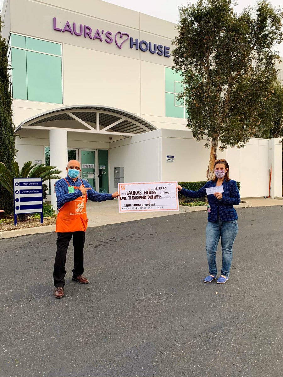 #operationsurprise for our friends at Laura’s house! 6668 was honored to surprise them with a donation this holiday season as a small token of gratitude for all they do for our community! @downeypackerfan <a href="/Steven_Mousseau/">Steven Mousseau</a> <a href="/JabarrBean/">Jabarr Bean</a> <a href="/Tanya_ASDS6668/">Tanya Henderson</a>