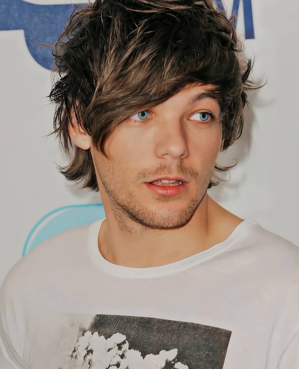 bambix_24's tweet photo. Happy birthday lou🥳 29 can't believe luv u babe 💖
#HappyBirthdayLouisTomlinson 
Happy birthday baby https://t.co/2Gr9dWmotY