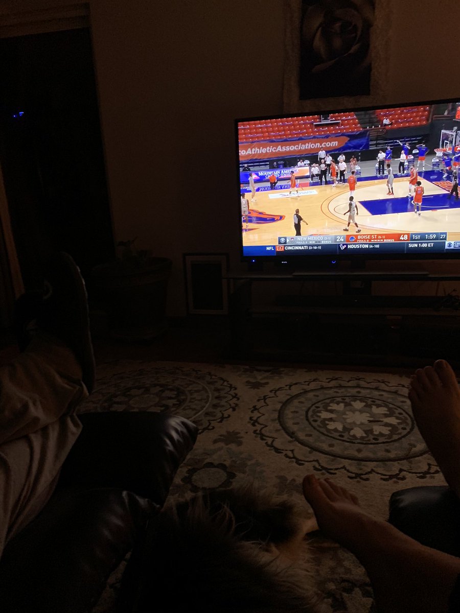 Today’s zone two challenge is family time. Lobo basketball has always had my heart. My husband took me to a basketball game on our second date and I KNEW he was the one.   We will take it any way we can get it. <a href="/SalazarAPSz2/">APSSalazar</a>  <a href="/Kenneth_Zone2/">Kenneth salazar</a>  #golobos