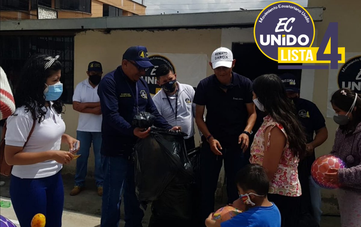 ANDRESLOPEZ13's tweet photo. En estas fechas donde las circunstancias son difíciles y se vive momentos muy duros a nivel mundial, quisimos hacernos presente con un pequeño detalle a travez de sus padres; a nuestros niños. 
Seguimos trabajando 
#renatogarcia
#veronicasandoval
#esthelamep1
#giovyfo https://t.co/CSjHwIWY4a