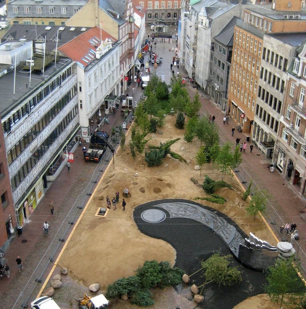 EugeneFranken's tweet photo. Als de natuur de stad overneemt https://t.co/CDLMP8GRvo