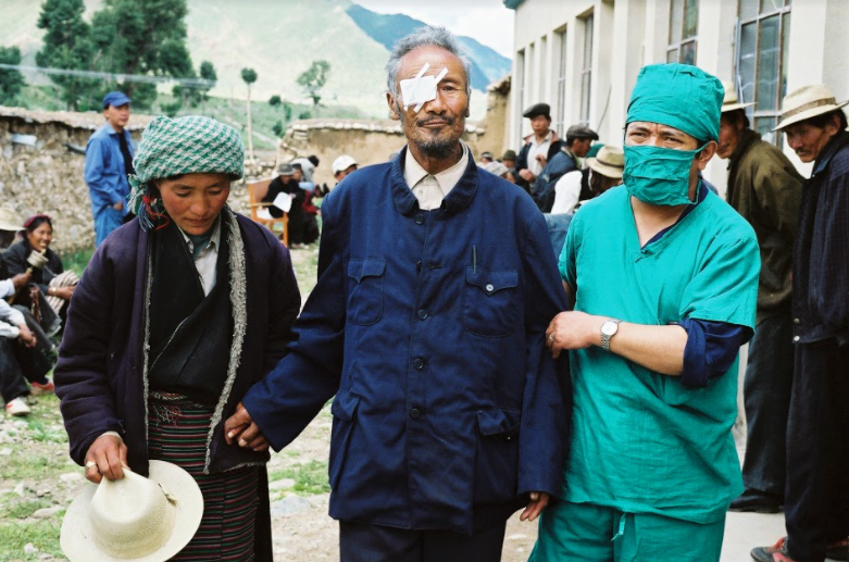 Seva_Foundation's tweet photo. All of these individuals have something in common.

Their sight was restored thanks to YOUR generosity. From around the world, thank you for championing our cause this year and working towards a world with #Sight4All. https://t.co/KCIAYdjCUq