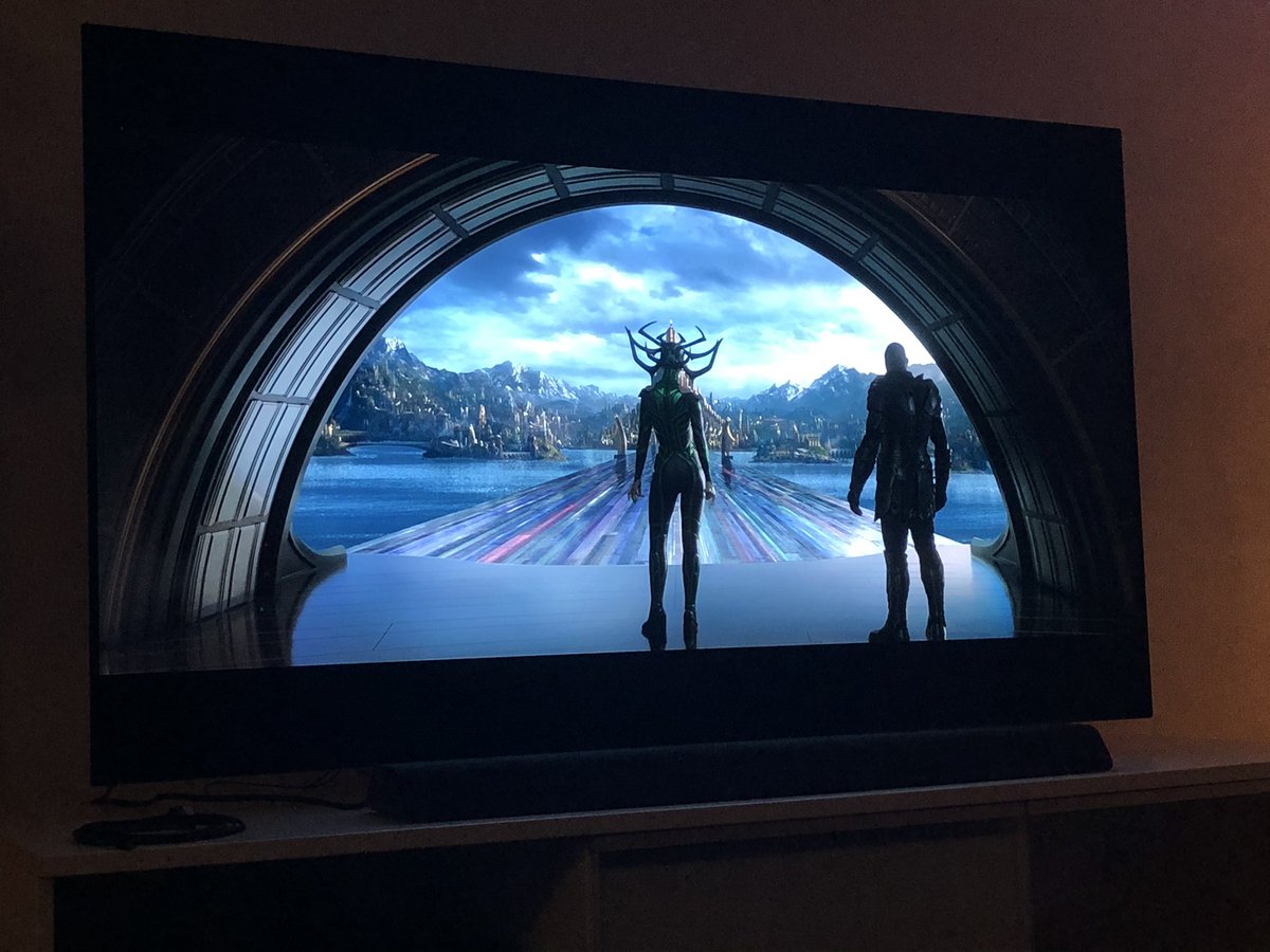 New TV finally got here today and it’s so good omg. Picture is so much better than our super old TV and the first thing we are watching is Thor Ragnarok. I’m also straight up freaked out at how THIN this tv is. https://t.co/Mdyuy11jgB