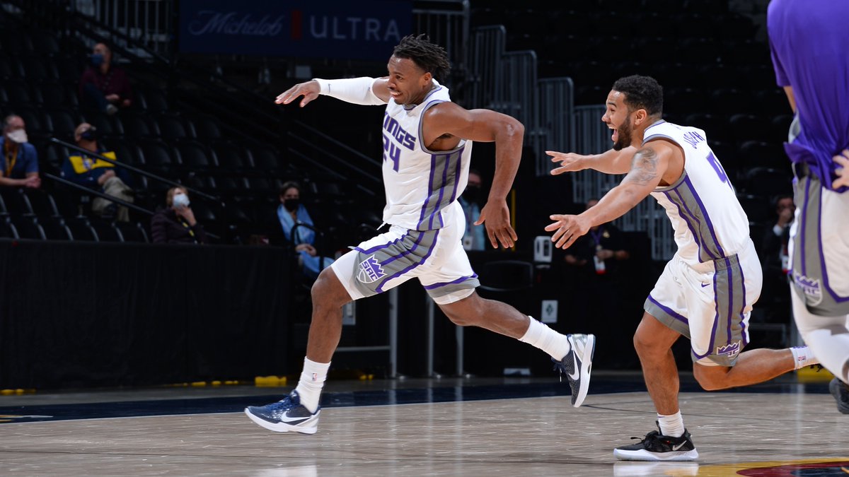 NBA's tweet photo. Buddy. #TissotBuzzerBeater https://t.co/3VNIYCMc6V