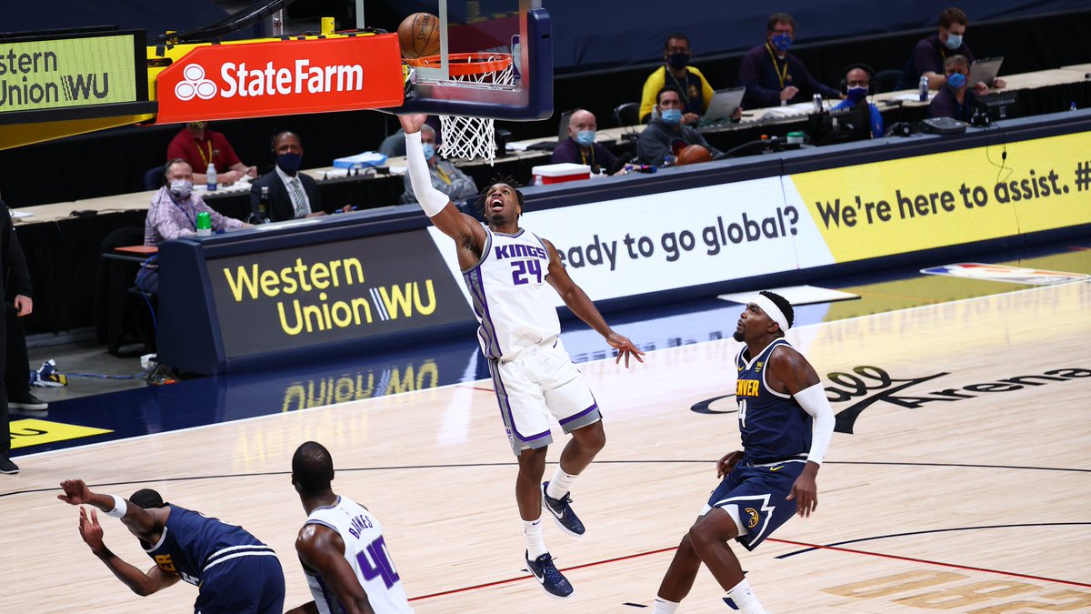 NBA's tweet photo. Buddy. #TissotBuzzerBeater https://t.co/3VNIYCMc6V