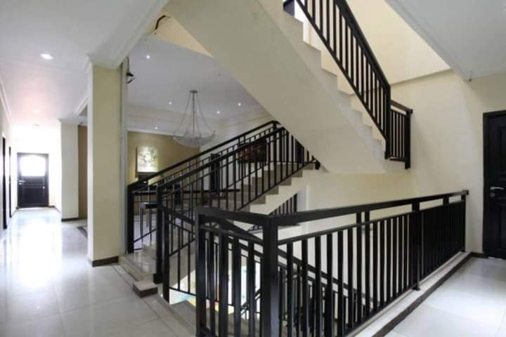 Ramdhon47835263's tweet photo. Berlokasi di Radio Dalam, Jakarta Selatan. Tepatnya di Jln Antena III radio dalem kebayoran baru No 10.
Fasilitas lengkap :
- Pet Freindly kost di jakarta
- Kost bebas 
- Termasuk listrik 
- Kamar full furnish 
- AC
- Water heater 
- Kamar mandi dalam 
- Parkir luas https://t.co/XrGRwehDFA
