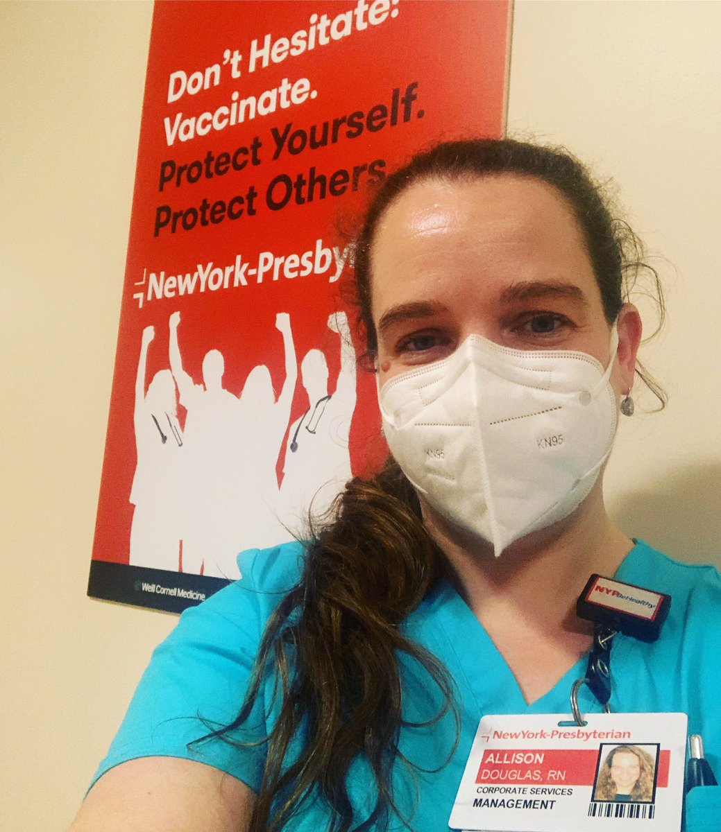 ALDRUNS's tweet photo. Today I gave vaccines to staff @nyphospital! So exciting that we are able to see the light at the end of the tunnel. Honored to be able to lend a hand! @haileykoop https://t.co/6BHkQ5K5xz