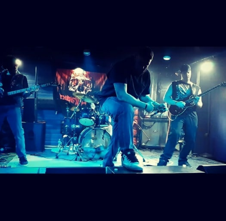 BandBuried's tweet photo. February 29th, we played our first show at the Industry house.

#yegmetal #edmontonmetal #metal #edmontonmusician https://t.co/48iAqTFbI0