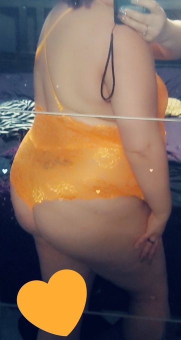 How do we feel about the color 🧡 orange?  #PAWG #BigBooty #JuicyBooty https://t.co/0cChGGZVlY<a href="/tag/pawg"class="tags">#PAWG</a><a href="/tag/bigbooty"class="tags"><span>#bigbooty</span></a><a href="/tag/juicybooty"class="tags"><span>#juicybooty</span></a>
